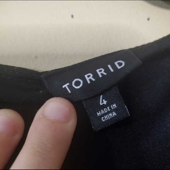 Torrid Black Floral Print Chiffon Ruffled Wrap Dress 4 - Picture 4 of 8